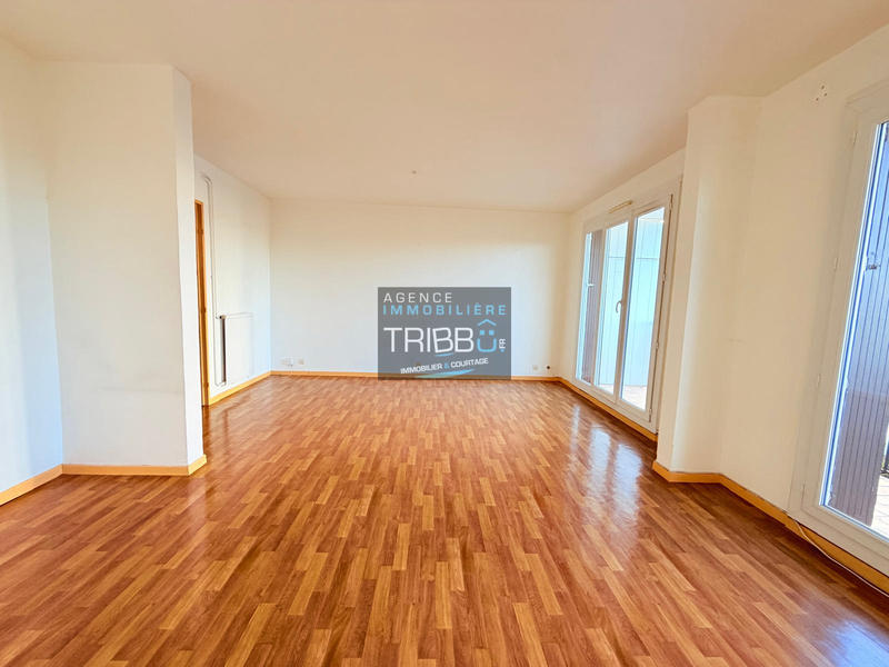 Appartement - 75 m² - 3 pièces