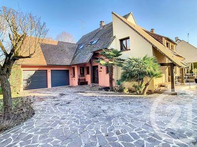 Maison - 243 m² - 9 pièces