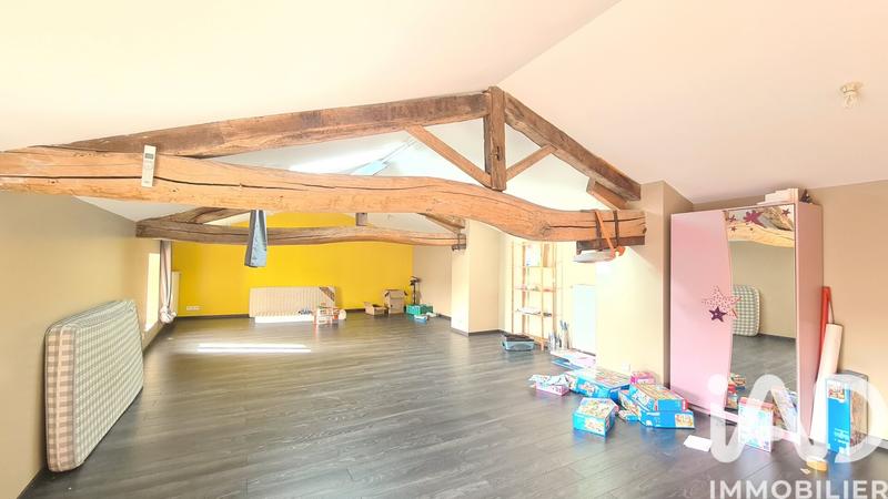 Maison - 327 m² - 7 pièces