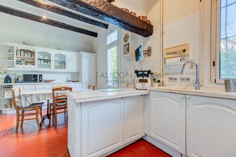 Villa - 280 m² - 8 pièces