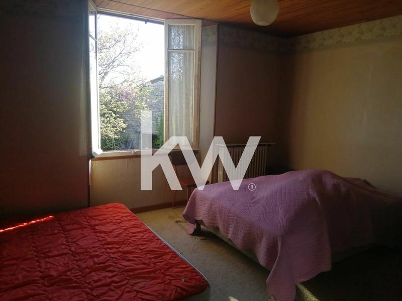 Corps de ferme - 250 m² - 11 pièces