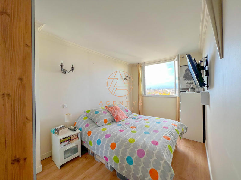 Appartement - 65 m² - 4 pièces