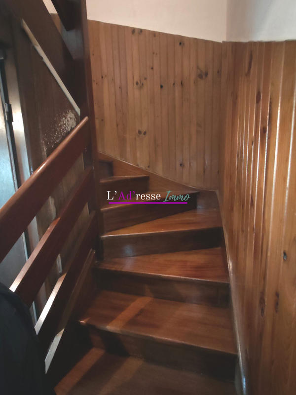 Maison - 99 m² - 5 pièces