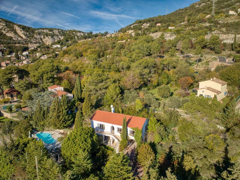 Villa - 178 m² - 6 pièces