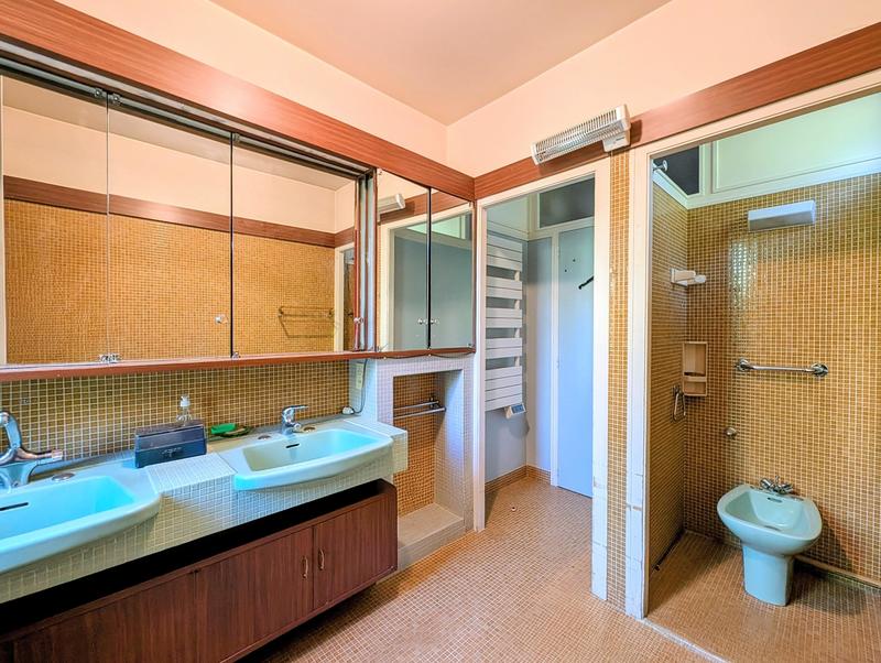 Maison d'architecte - 310 m² - 11 pièces