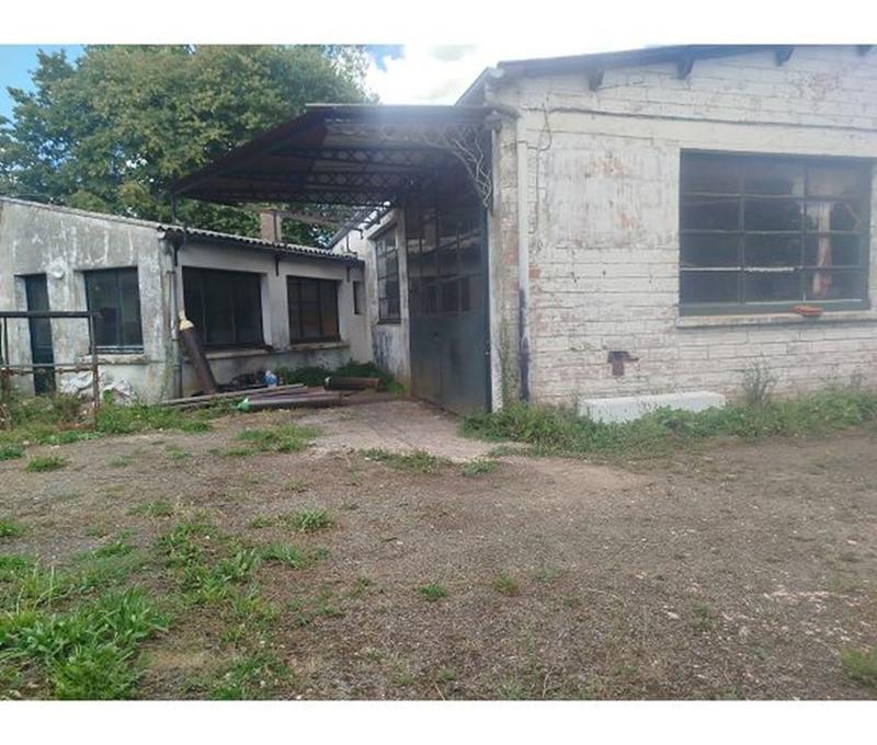 Local commercial - 150 m² - 2 pièces