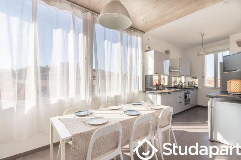 Chambre - 12 m² - 1 pièce