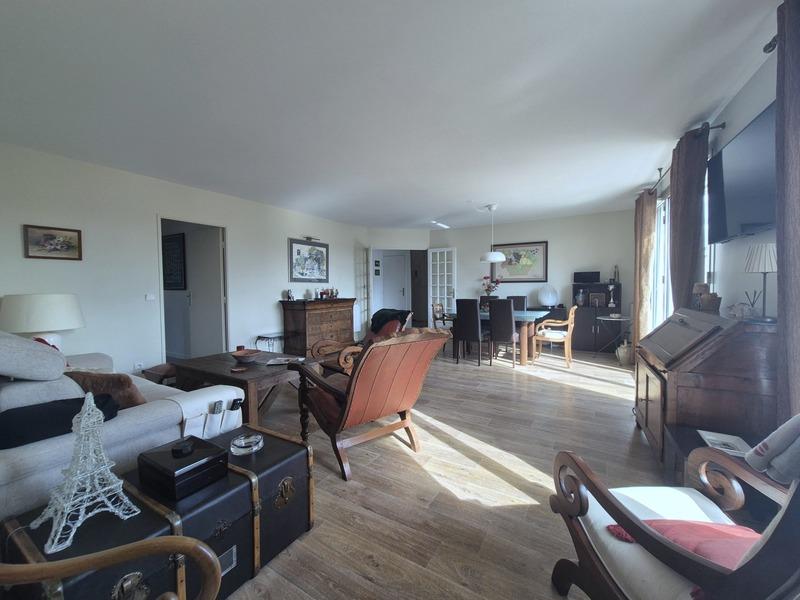 Appartement - 81 m² - 3 pièces