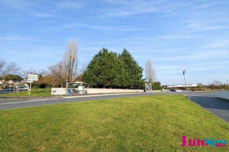 Terrain industriel - 1 491 m²