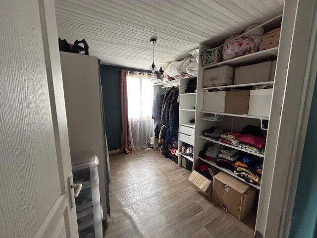 Maison - 122 m² - 7 pièces