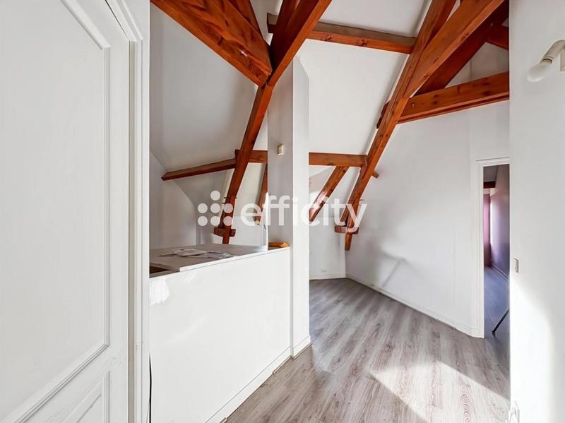 Maison d'architecte - 230 m² - 9 pièces