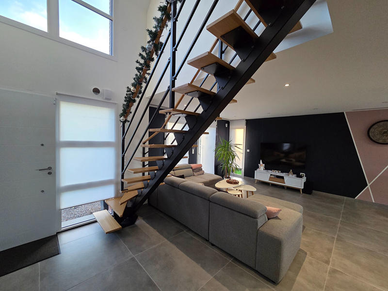 Maison - 202 m² - 6 pièces