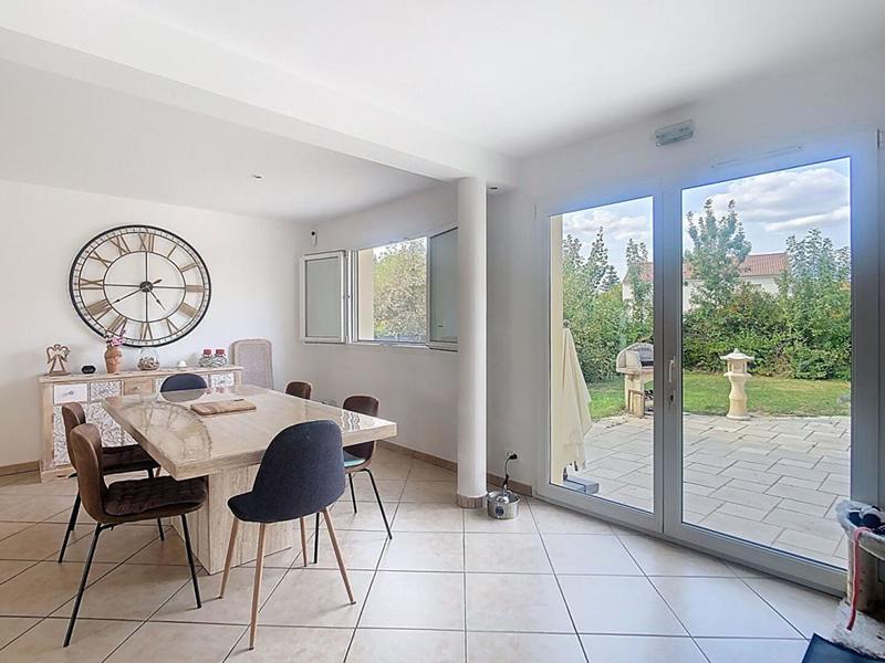 Maison - 180 m² - 7 pièces