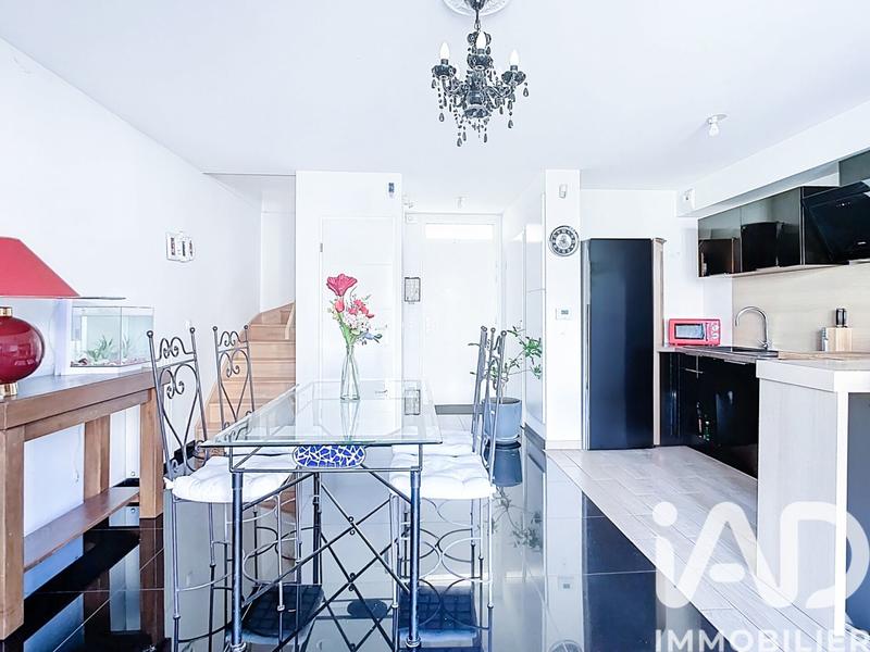 Maison - 64 m² - 3 pièces