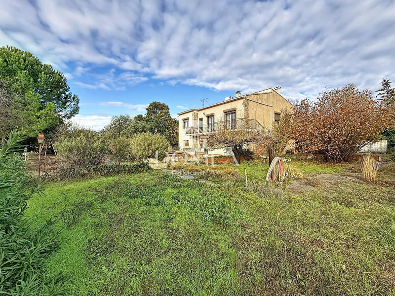 Maison - 222 m² - 10 pièces