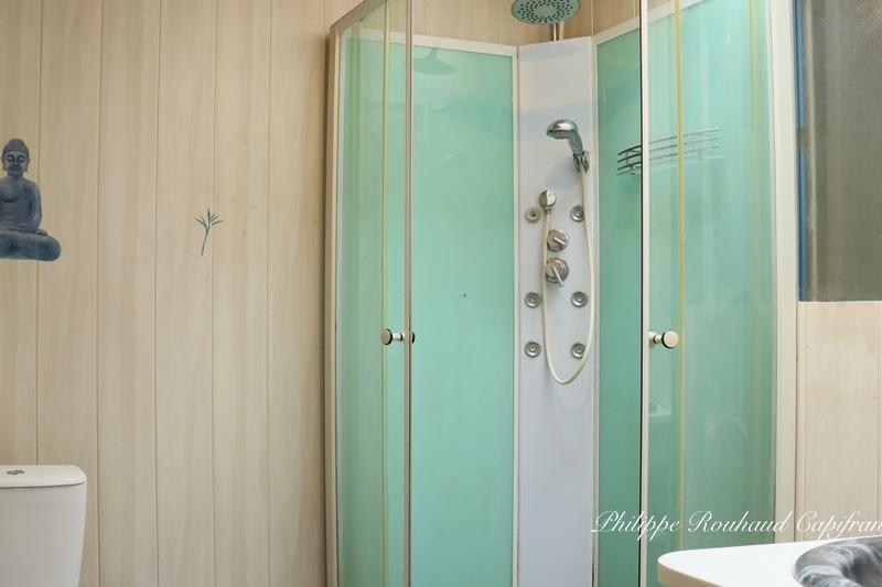 Propriété - 245 m² - 20 pièces