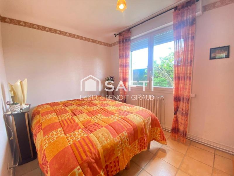 Maison - 220 m² - 6 pièces