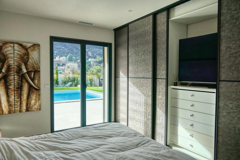 Maison - 200 m² - 7 pièces