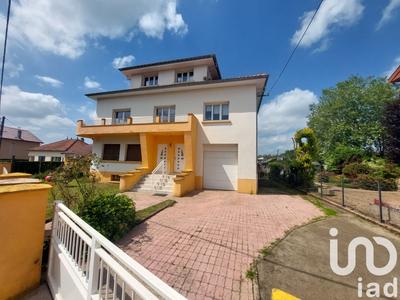 Maison - 247 m² - 10 pièces