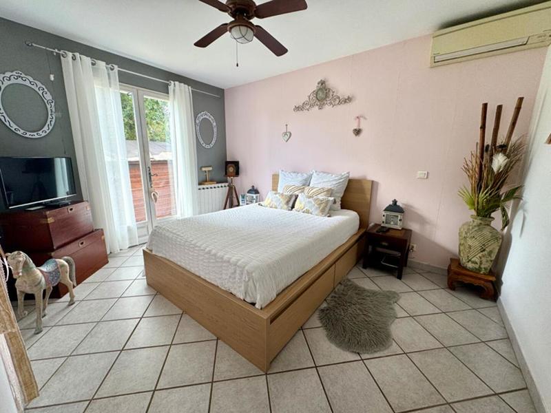 Maison - 99 m² - 4 pièces