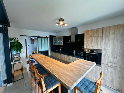 Maison - 83 m² - 4 pièces