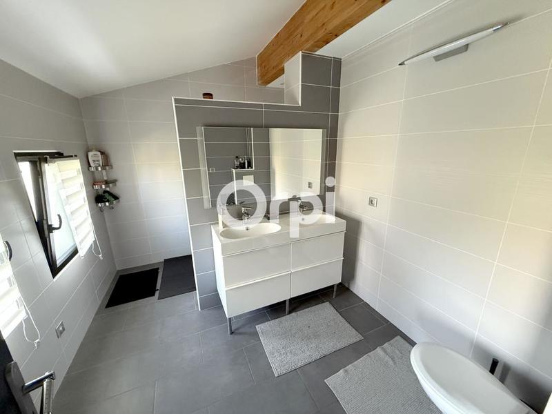 Maison - 290 m² - 5 pièces