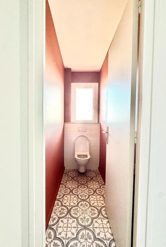 Appartement - 80 m² - 7 pièces