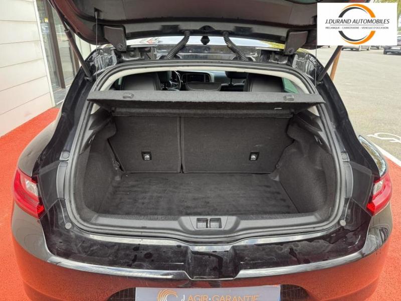 Renault Mégane IV Berline TCe 140 Edc Fap Intens