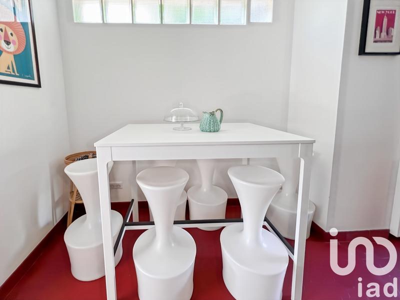 Appartement - 206 m² - 9 pièces