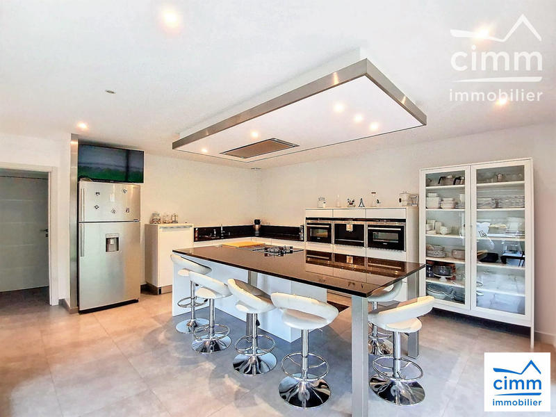 Maison contemporaine - 170 m² - 7 pièces