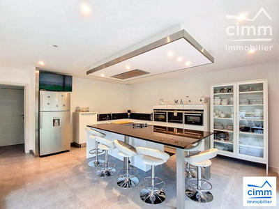 Maison contemporaine - 170 m² - 7 pièces