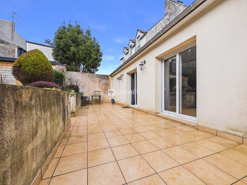 Maison - 93 m² - 4 pièces