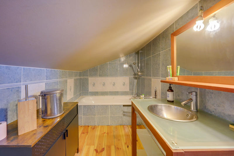 Maison - 200 m² - 8 pièces