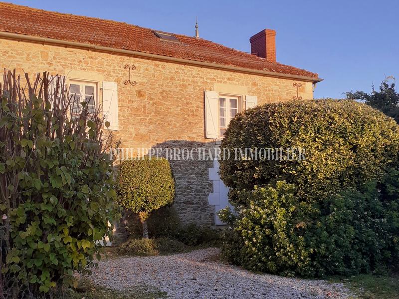 Maison ancienne - 227 m² - 8 pièces