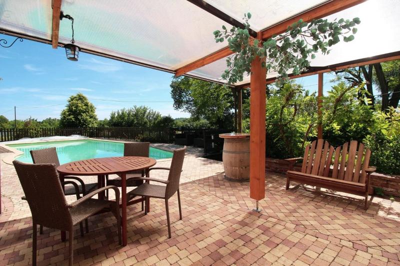 Demeure - 340 m² - 12 pièces