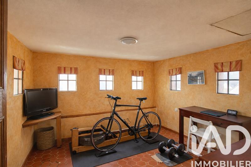 Maison - 141 m² - 6 pièces