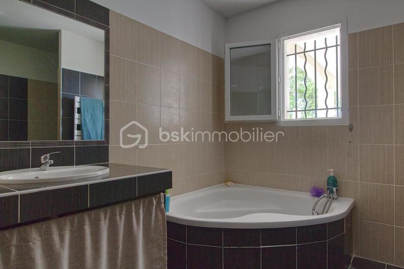 Villa - 125 m² - 5 pièces