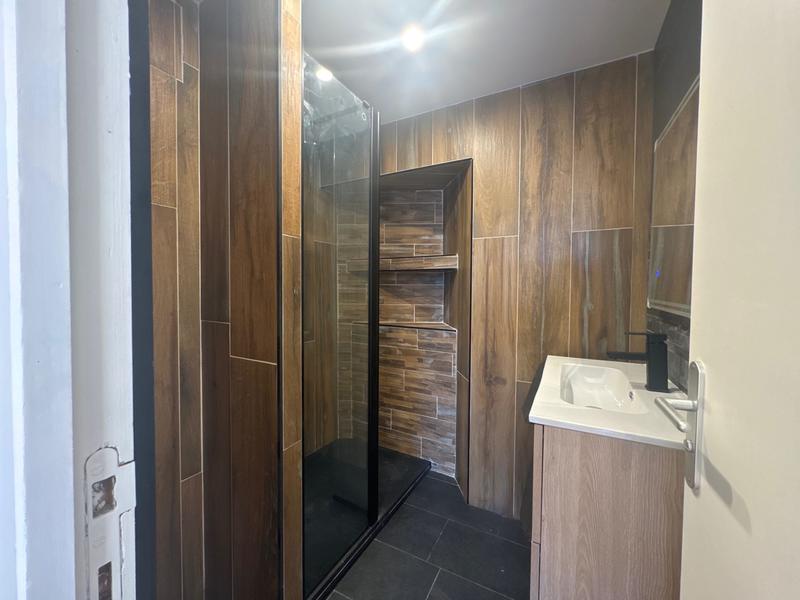 Maison - 92 m² - 6 pièces