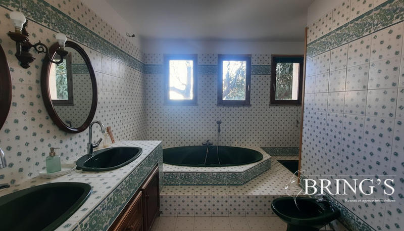 Maison traditionnelle - 150 m² - 5 pièces