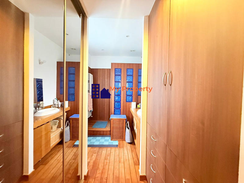 Villa - 140 m² - 6 pièces