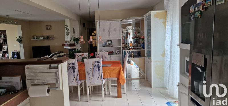 Maison - 280 m² - 10 pièces