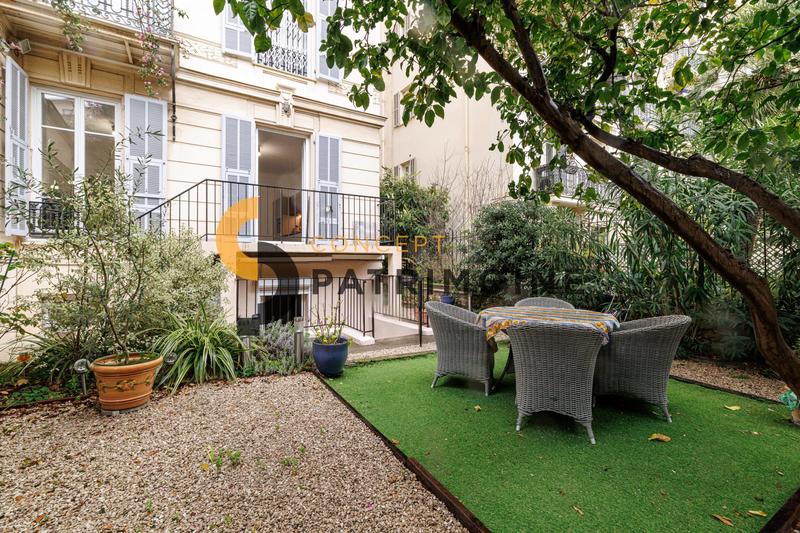 Appartement - 100 m² - 4 pièces