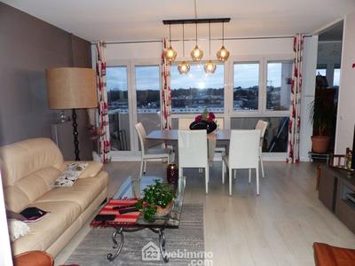 Appartement - 99 m² - 5 pièces