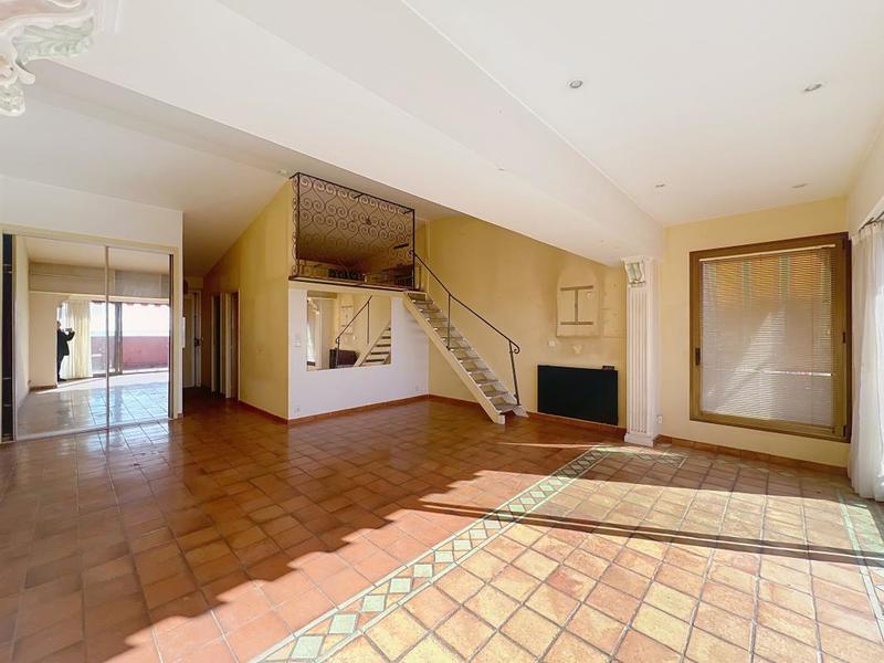 Loft - 62 m² - 2 pièces