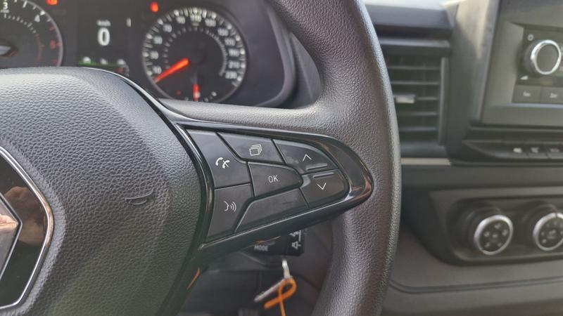 Renault Trafic Fourgon l1h1 2800 kg blue dci 130 grand confort