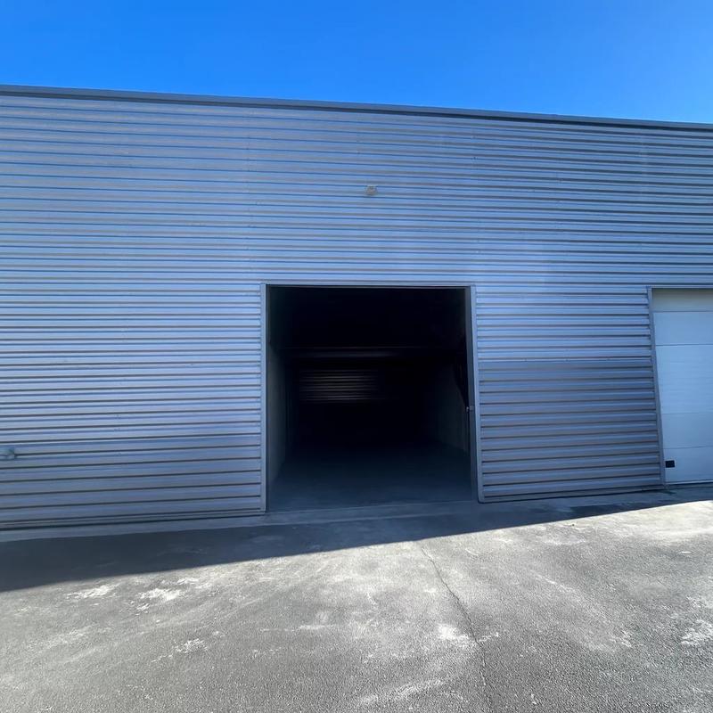 Local commercial - 100 m² - 2 pièces