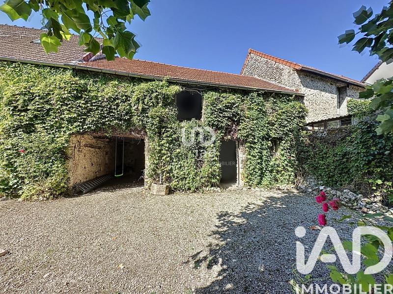 Maison de village - 220 m² - 8 pièces