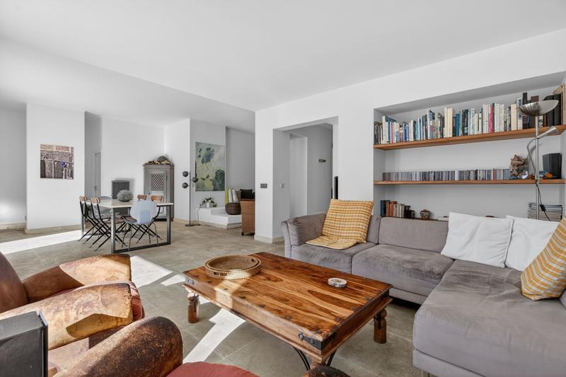 Villa - 203 m² - 6 pièces