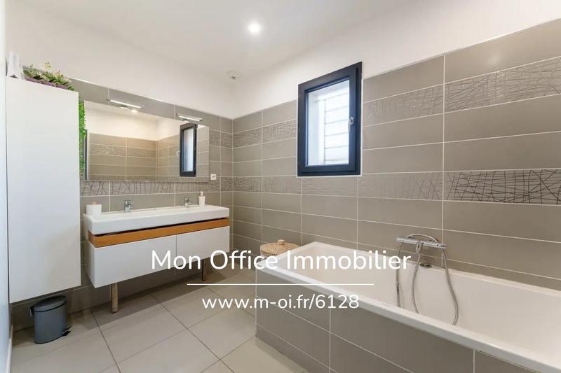 Maison - 146 m² - 5 pièces