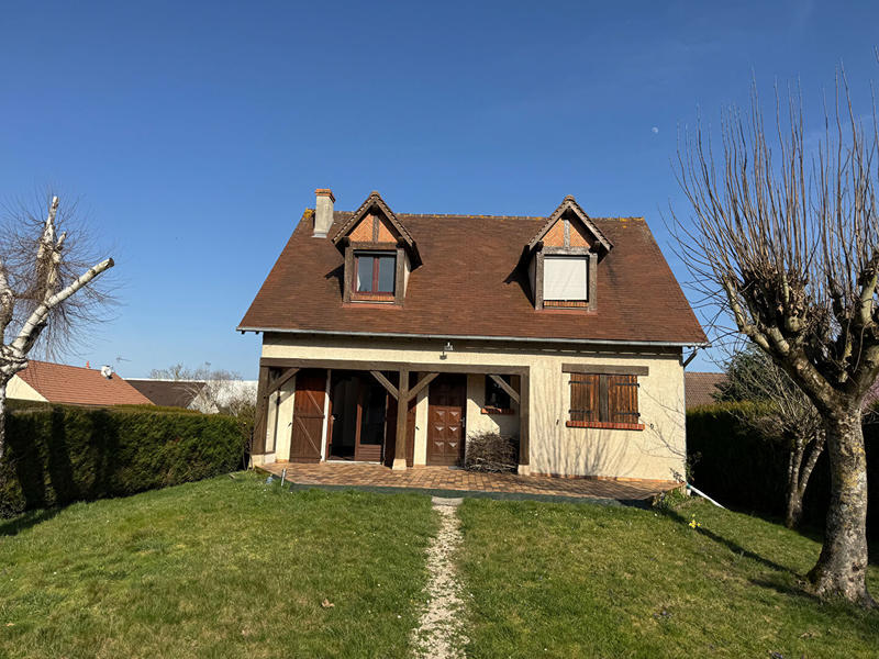 Maison - 87 m² - 5 pièces